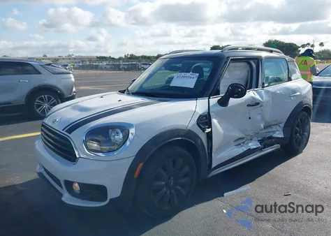 2018 Mini Countryman Cooper из США, поврежденный, VIN WMZYS7C31J3E08117